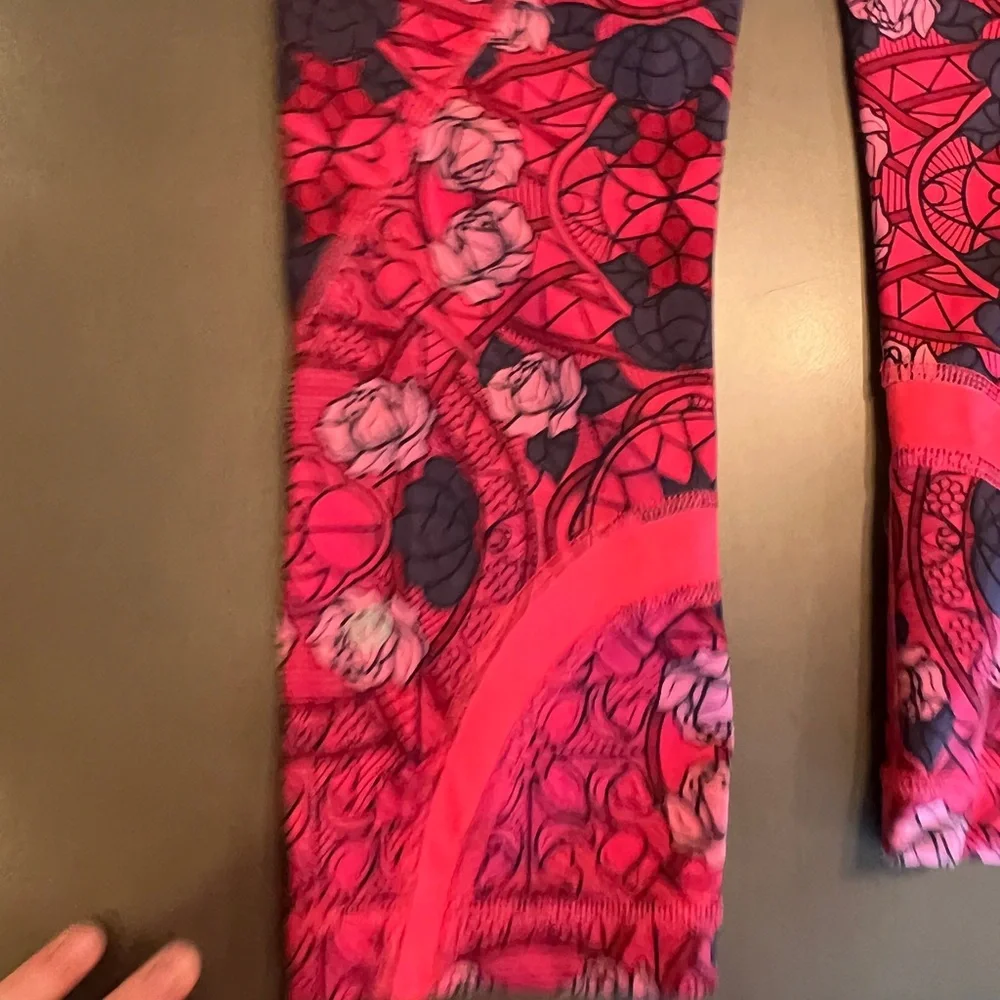 Lululemon floral print leggings - Picture 3 of 3